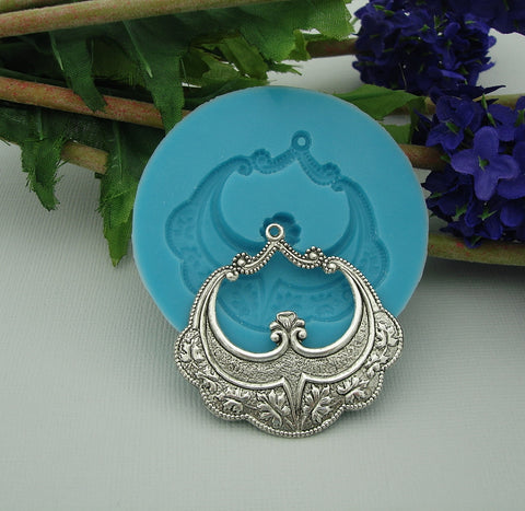 Silicone Mold Oak Leaf Pendant Jewelry Making Resin Polymer Clay.