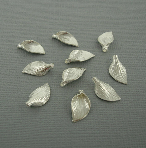 Lily Calla Charms - FINDINGS STOP
