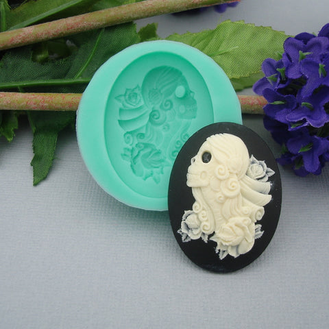 Silicone Mold   Cosplay Skeleton Cameo  Flexible  for Crafts, Resin,  Clay.