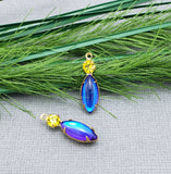 2pcs -Vitrail Navette Shaped Stone and Round Fuchsia Rhinestone Brass Prong Settings.